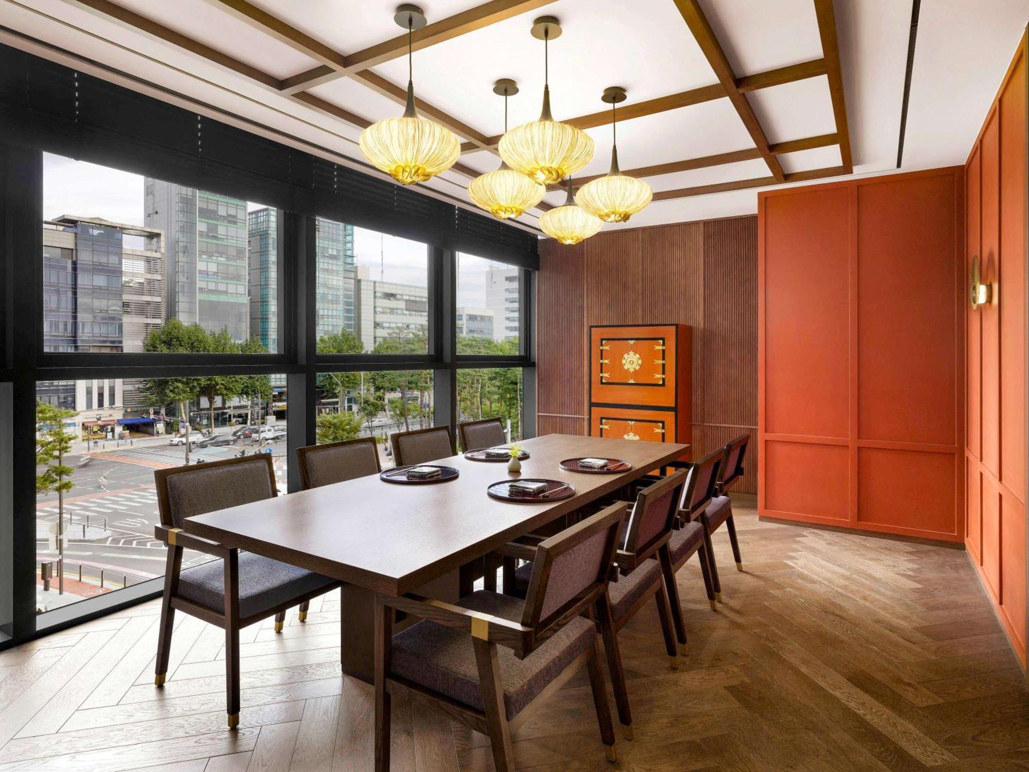 Sofitel Ambassador Seoul Hotel & Serviced Residences Extérieur photo